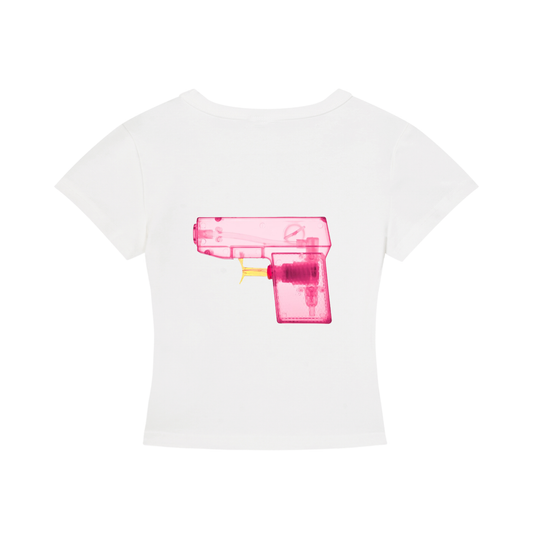 "a girl is a gun" T-Shirt